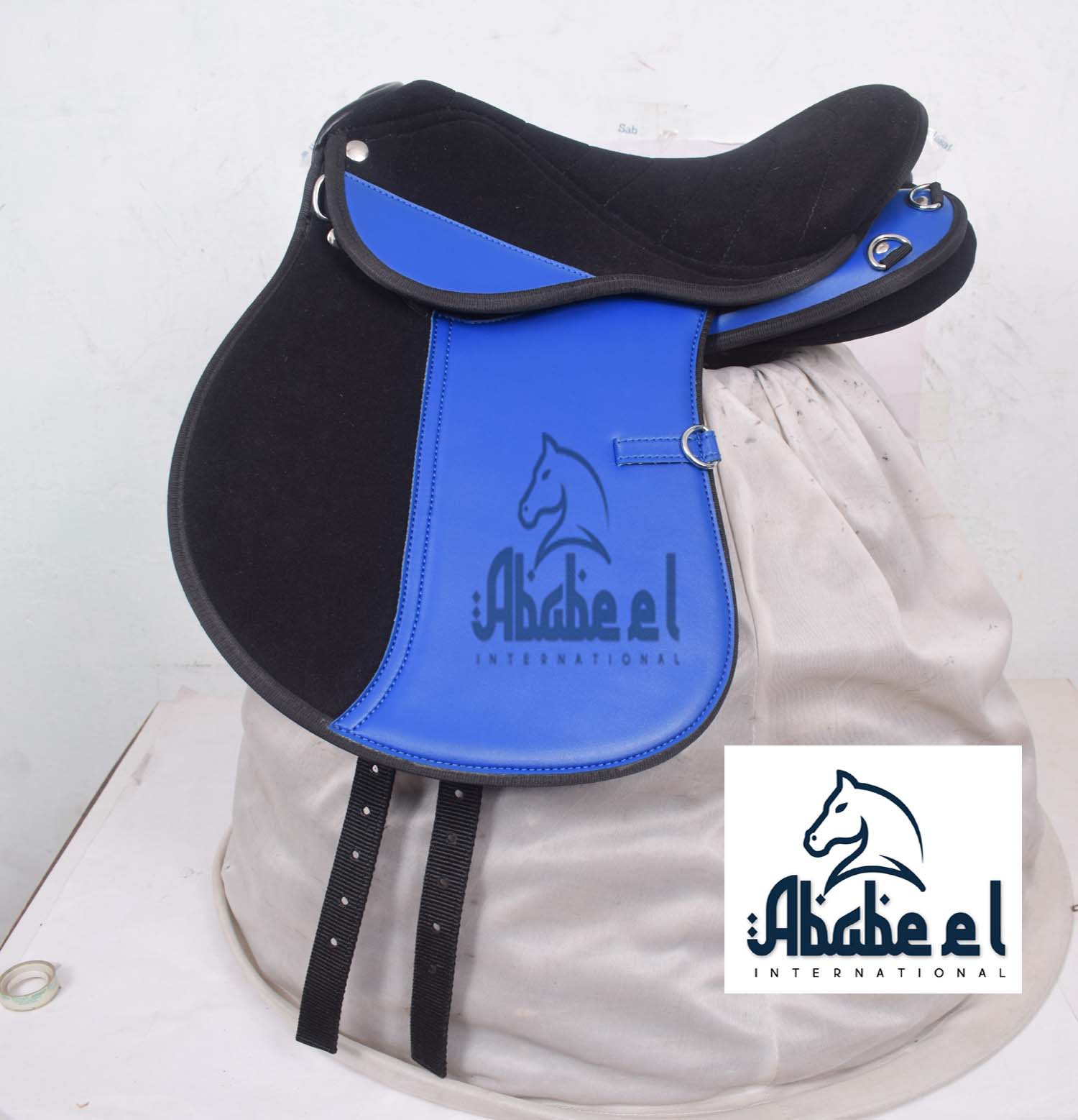 Synthetic Endurance Saddle